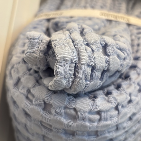 PiuBelle King Coverlet - Picture 4 of 4